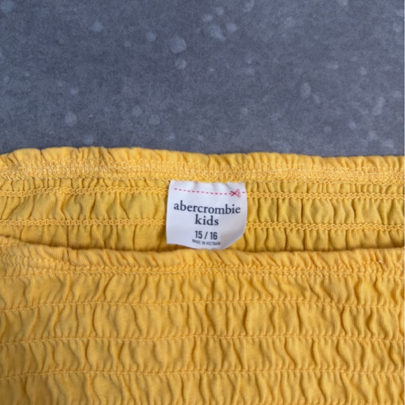 Abercrombie & Fitch Girl’s Top - Picture 3 of 6